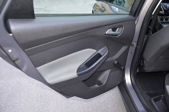 Ford Focus Kombi 1.0 SCTi Trend - 13