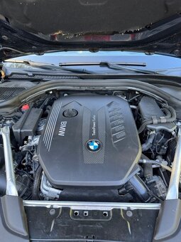 BMW Rad 5 Touring 540d xD 235kW, M-PACKET, WEBASTO, MATRIX - 13