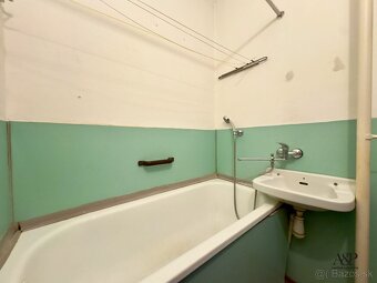 NA PREDAJ 2 IZB. BYT S BALKÓNOM, 52M2, PALÁRIKOVA UL., SENIC - 13