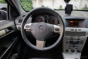 Opel Astra Caravan 1.7 CDTi 110k Essentia - 13