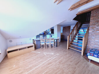 4-room attic apartment for rent from June 09, 2025 - 13