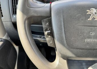 Peugeot Boxer 2.2 HDi L1H1 nafta manuál 110 kw - 13