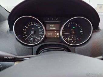 Mercedes Benz ML 350 BlueTec - 13