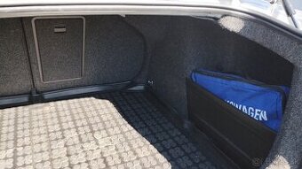 Vw Jetta 1.9 TDI 77 Kw r.v.2005 - 13