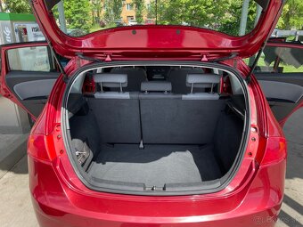Seat leon 1.4 63 kW benzín 148000 KM 2010 - 13