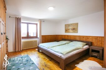 Rodinný dom /Chalupa, dve terasy, parkovanie Štiavnické Bane - 13