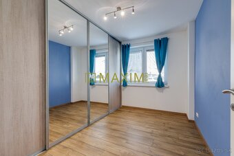 TOP Exkluzívny 4-izbový dom v Miloslavove: Bazén, záhrada, f - 13