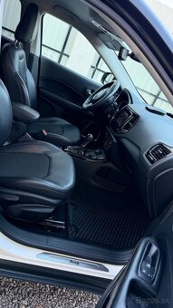 Jeep Compass 4x4 - 13