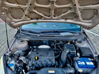 Predám KIA Ceed 1.4 Benzín 77kw - 13