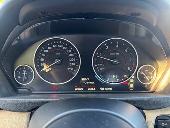 BMW 3 GT 325d Grand Turismo - 13