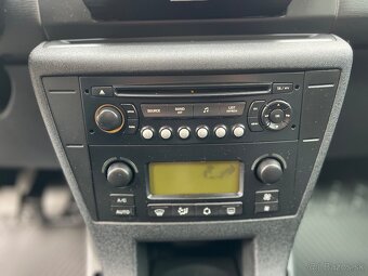 Citroën C4 1.6i 16V | Plus FIA | 111 000km | 1. majiteľ - 13