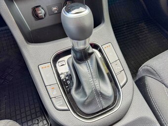 Hyundai I30 1.5 T-GDi 118 kW 48V 7 DCT Family  v záruke - 13
