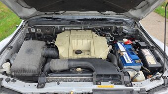 Mitsubishi Pajero  3.2 Did 121KW r. v. 2001 - 13
