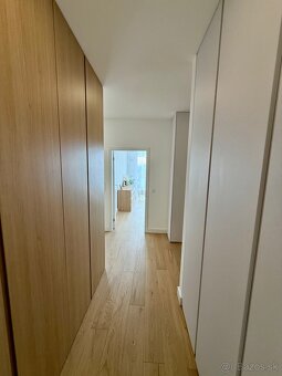 Prenájom 2izbový byt Rožňavská ulica Bratislava Olivia. - 13