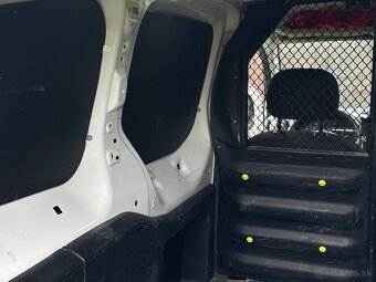 Citroen Berlingo 1.6hdi - 13