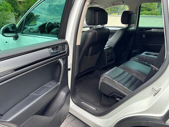 Volkswagen Touareg II 3.0 V6 TDI R-Line Slovak - 13