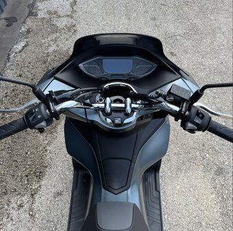 NA PREDAJ Honda PCX 125 - 13