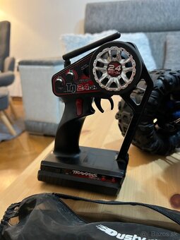 Traxxas Summit 1:8 Modrý TITAN 775 - 13