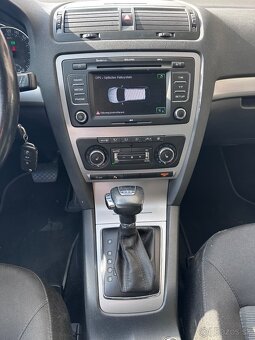 Škoda Octavia 2.0 TDI DSG Elegance - 13