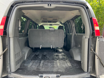 Chevrolet Express 6.0 V8, 1.majitel, 8 míst, 41 000 km - 13