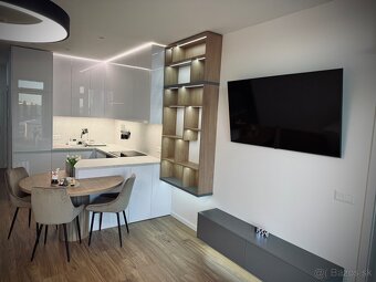 Nový,neobývaný a luxusne zariadeny 2 izbovy byt. - 13