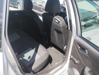 Mercedes-Benz A trieda 160 CDI Elegance - 13