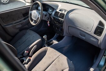 Hyundai Accent - 13