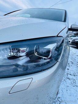 Volkswagen Touran TDI Xenon - 13