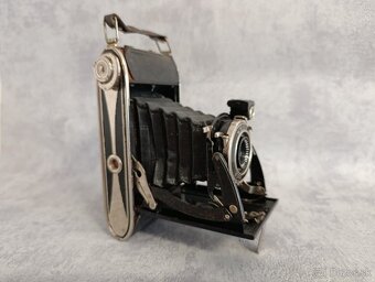 Historický měchový fotoaparát Agfa Billy Record - 13