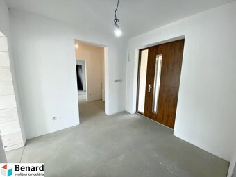 PREŠOV-ĽUBOVEC, SKOLAUDOVANÁ NOVOSTAVBA DOKONČENÁ V ŠTANDARD - 13