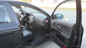 KIA Ceed 1,6 CVVT Benzín - 13