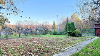 ZELENÝ DVOR - MONČÍ POTOK - POSCHODOVÁ CHATA 50 M2, POZEMOK  - 13