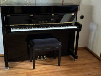 Klavír Yamaha B2 - čierny - vo veľmi dobrom stave - 13