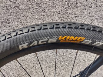 [09]  Horský bicykel Focus Black Forest 29r 2.0 (2013) - 13