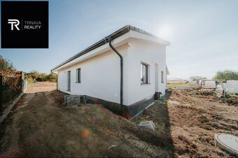 MOŽNOSŤ VIDIEŤ  - Novostavba 4-izbového RD obec Červeník, ok - 13