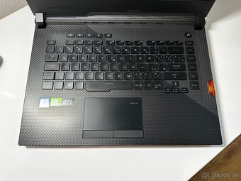 Herny noteboo ASUS ROG STRX - 13