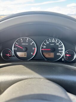 Nissan Pathfinder 2.5 dCI MT6 7-miestny - 13