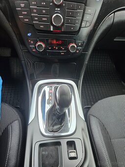 Opel Insignia 2.0CDTI 131PS Sports Tourer Automat Combi - 13