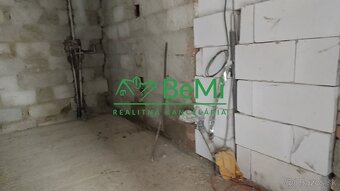 Dom v obci Abovce za výhodnú cenu - 13