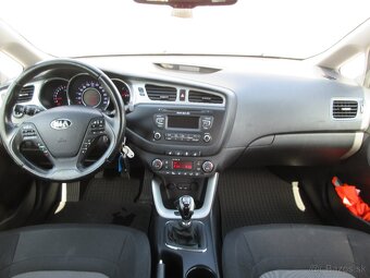 Kia Cee´d SW 1.6 GDI LX/Silver - 13
