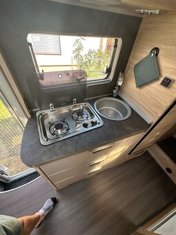 Prenajom karavanu 4x4 - 13