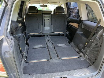 Lacno predám 7 miestny Opel Zafira B // 2006 - 13