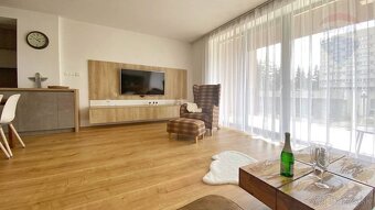 Predaj 3-izbový apartmán 81 m2, balkón 18 m2, výťah, garážov - 13
