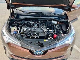 Toyota C-HR 1.8 hybrid E-CVT 72kw 2018 129000km SR - 13