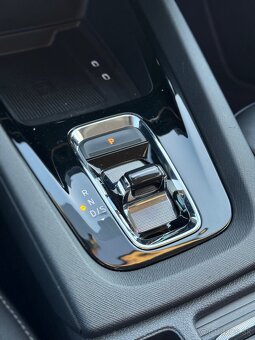Škoda Octavia IV 2.0 TDI 110kW DSG – PLNÁ VÝBAVA - 13