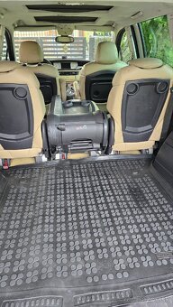 Predám auto Lancia Phedra, 7 miestne - 13