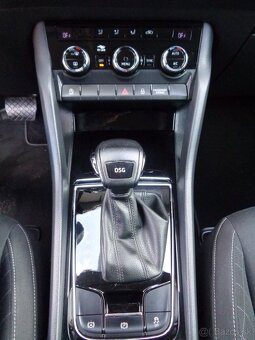 Skoda Karoq 1.6 TDI Executive DSG - 13