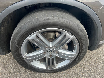 Touareg 3,0TDI V6 SCR EXCLUSIVE - 13