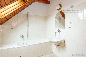 NA PRENÁJOM 5 IZBOVÝ RODINNÝ DOM S VEĽKÝM POZEMKOM 2864m2 |  - 13