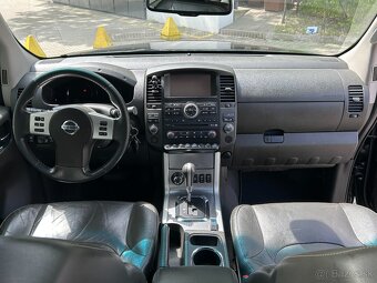 Nissan Navara DoubleCab 3.0 V6 dCi Platinum A/T Long - 13